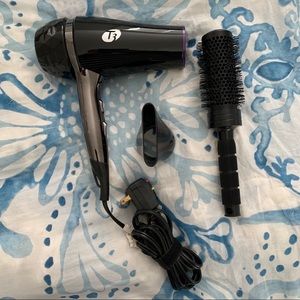 T3 Featherweight 2 Hair Dryer with Concentrator